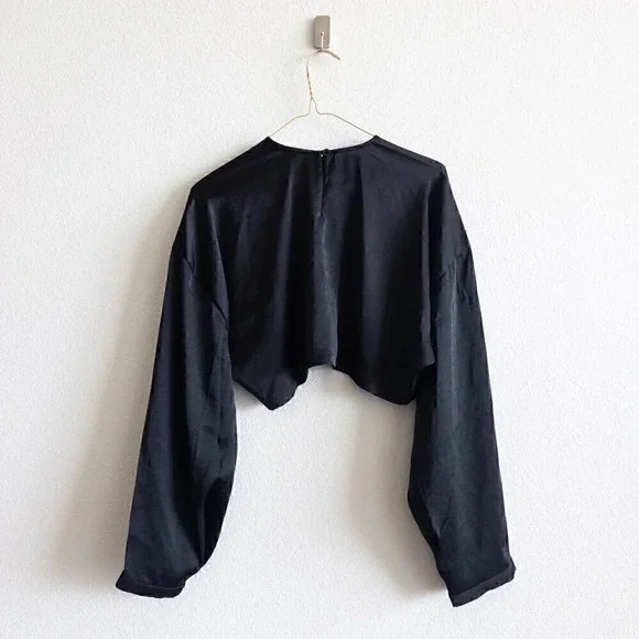 NWT B.FREEDOM Simona Top - Satiny Cropped Long Sleeve Blouse, Size M - Picture 6 of 6